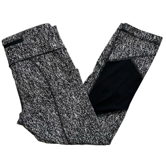 Lululemon Pace Rival Crop 19" Leggings in Suited Jacquard Black White / Black 6 - Picture 1 of 7